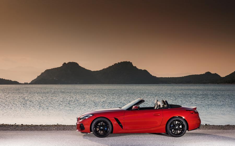 BMW Z4 sDrive20i M Sport (G29) 2019 года  (WW) (фото 5 из 40)